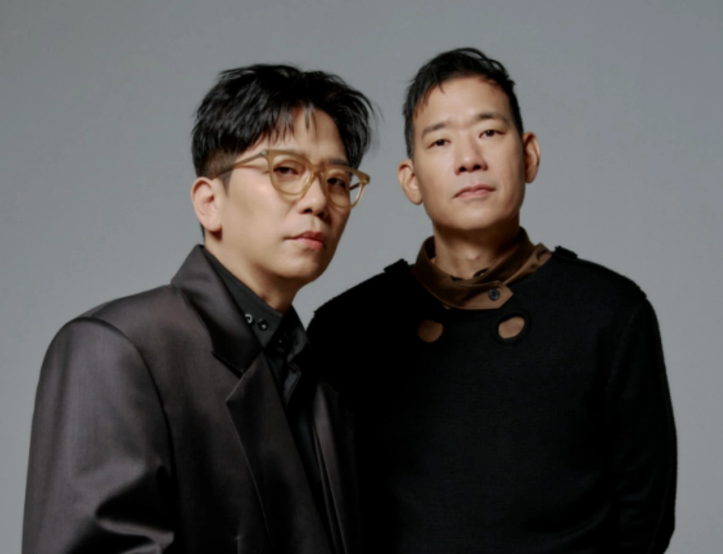 ํจ๋์ ์ด์ (์ข)๊ณผ ๊น์งํ(์ฐ) [๋ฎค์งํ ์ํฐํ
์ธ๋จผํธ ์ ๊ณต.