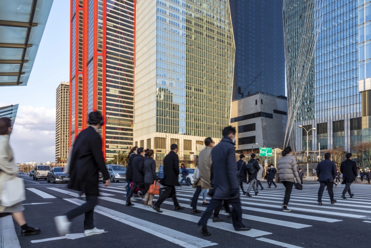 ์ง๋ํด ์ฐ๋ฆฌ๋๋ผ 1์ธ๋น ๊ตญ๋ฏผ์ด์๋(GNI)์ด 3๋
์ฐ์ 3๋ง6์ฒ๋ฌ๋ฌ๋์ ๋จธ๋ฌผ๋ ๋ค.