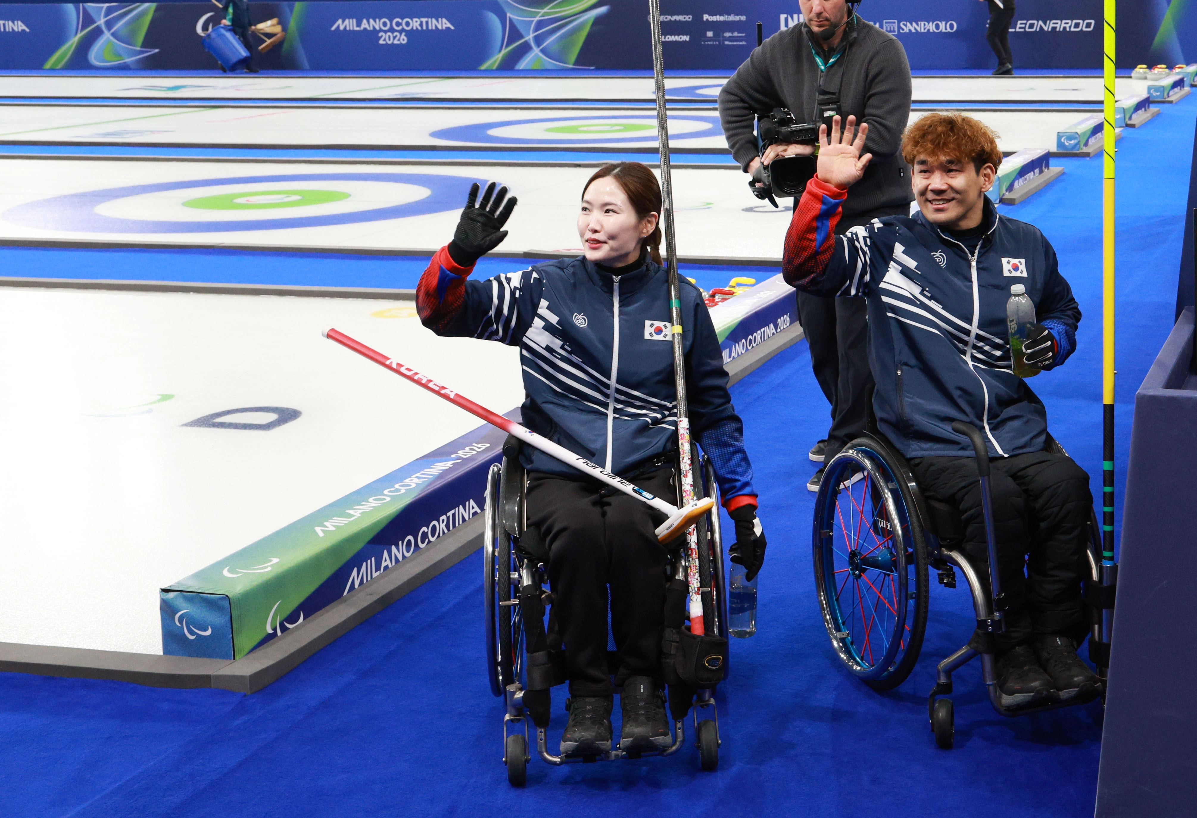 10์ผ(ํ์ง์๊ฐ) ์ดํ๋ฆฌ์ ์ฝ๋ฅดํฐ๋ ์ปฌ๋ง ์ฌ๋ฆผํฝ ์คํ๋์์์ ์ด๋ฆฐ 2026 ๋ฐ๋ผ๋
ธยท์ฝ๋ฅดํฐ๋๋ดํ์ด ๋๊ณ ํจ๋ด๋ฆผํฝ ํ ์ฒด์ด์ปฌ๋ง ๋ฏน์ค๋๋ธ ์ค๊ฒฐ์น ๋ํ๋ฏผ๊ตญ ๋ ๋ฏธ๊ตญ์ ๊ฒฝ๊ธฐ. ์ด์ฉ์๊ณผ ๋ฐฑํ์ง์ด ์น๋ฆฌ๋ฅผ ๊ฑฐ๋ ๋ค ์ธ์ฌํ๊ณ ์๋ค. 2026.3.11