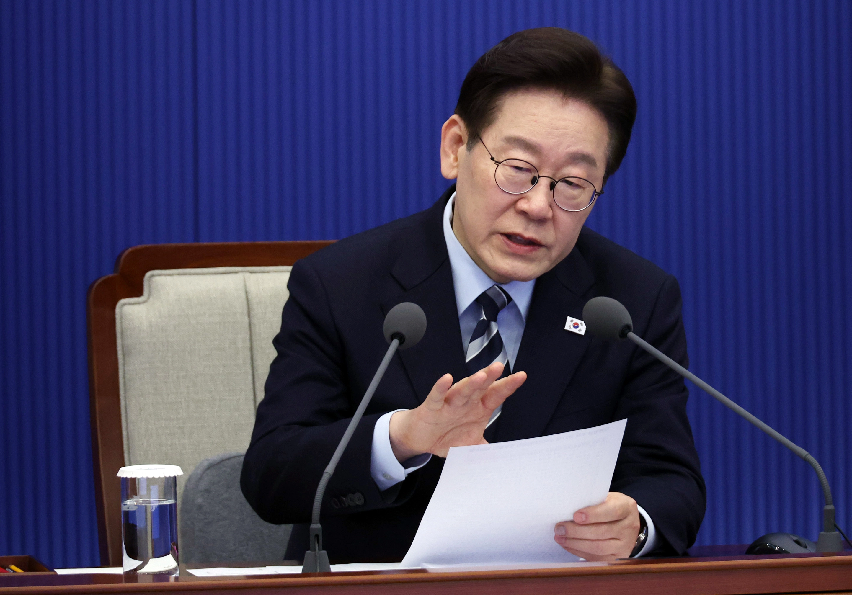 이재명 대통령이 12일 청와대에서 열린 수석보좌관회의에서 발언하고 있다. 2026.3.12