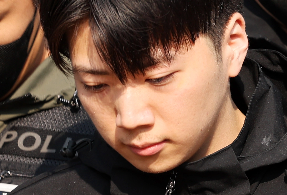'여고생 흉기 살인' 장윤기 검찰 송치